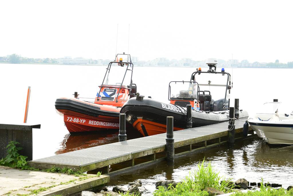 Reddingsboten massaal onderweg naar onwelle vrouw op jacht
