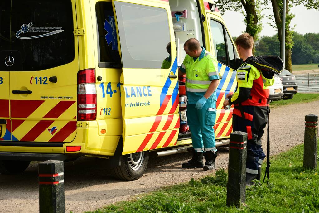 Reddingsboten massaal onderweg naar onwelle vrouw op jacht