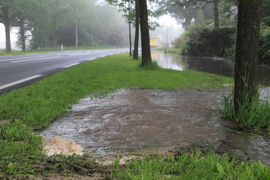Waterleiding gesprongen