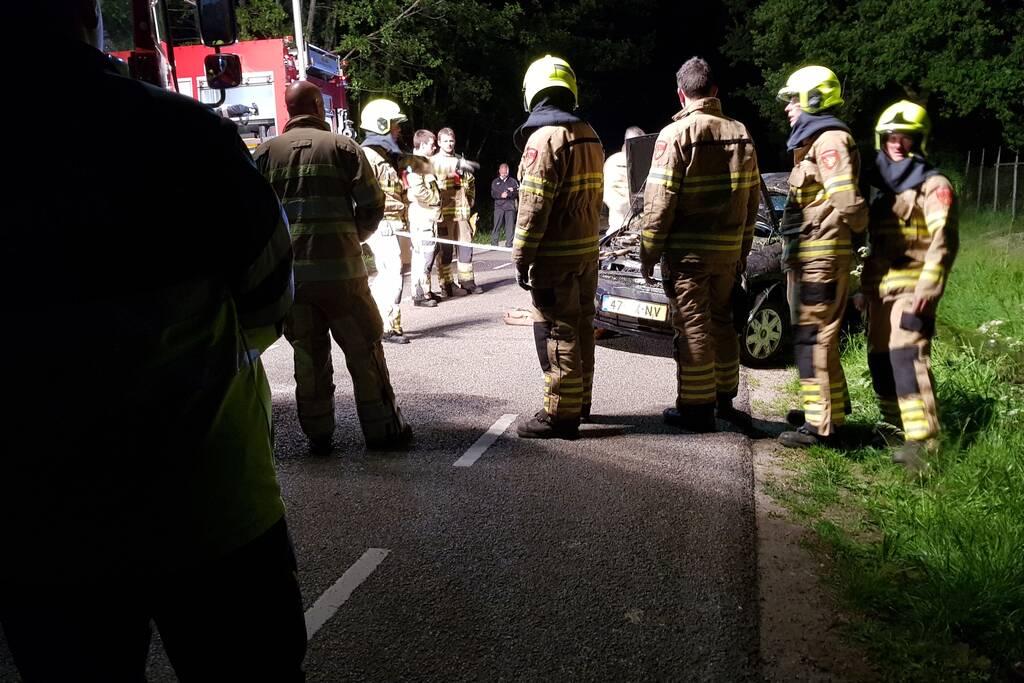 Auto belandt in sloot, automobilist spoorloos