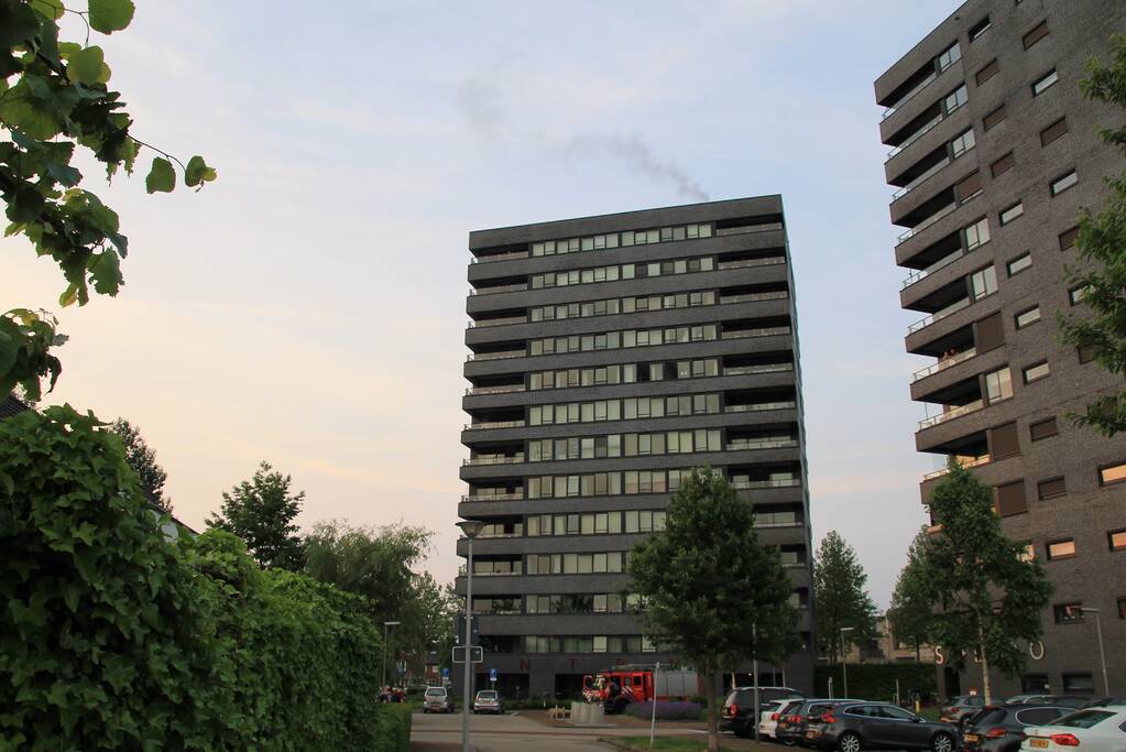 Rook op dak van flatgebouw een mysterie