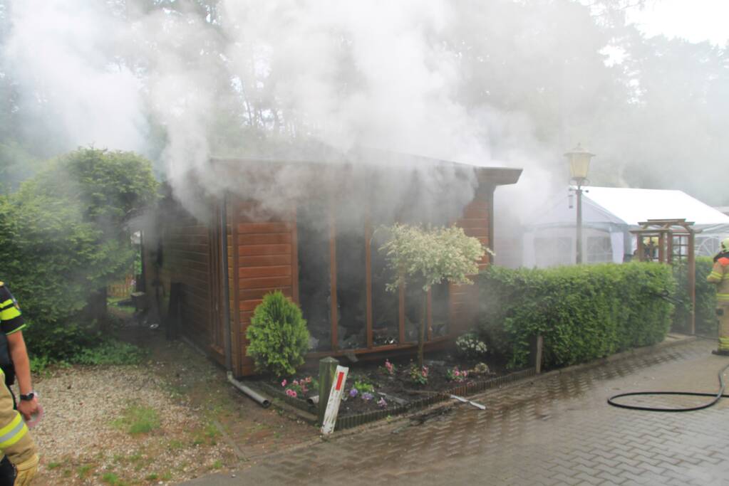 Chalet zwaar beschadigd door brand