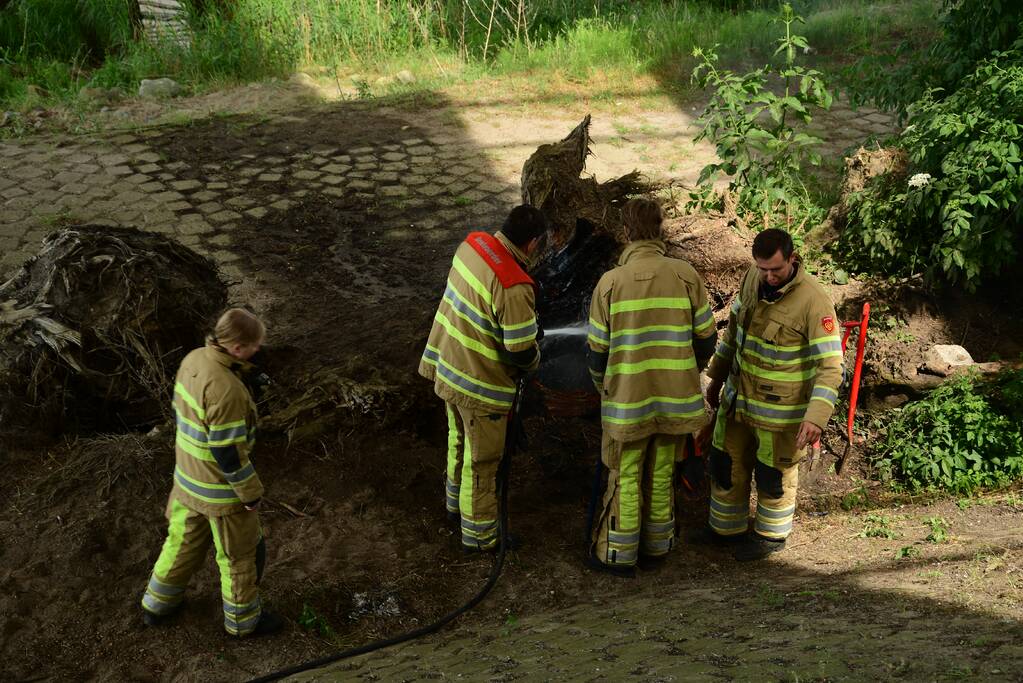 Daklozen stichtten voor tweede brand en krijgen 280 euro boete