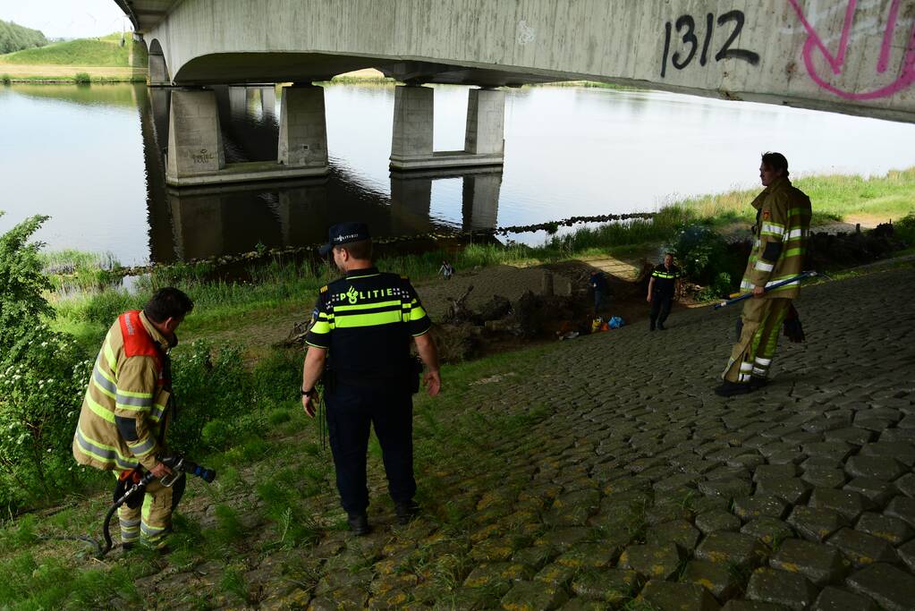 Daklozen stichtten voor tweede brand en krijgen 280 euro boete