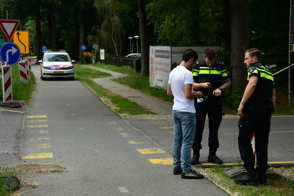 Fietsster gewond na aanrijding met auto