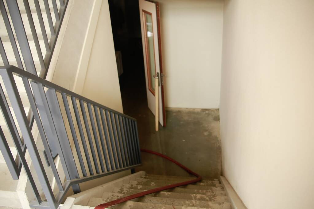 Hoosbui zet parkeergarage onder water