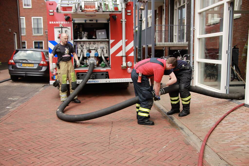Hoosbui zet parkeergarage onder water