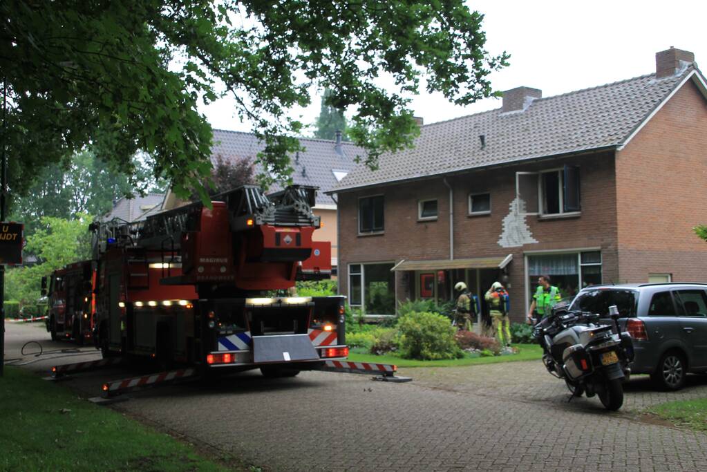 Brand op bovenverdieping van woning