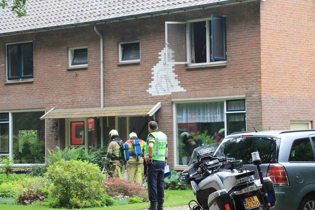 Brand op bovenverdieping van woning