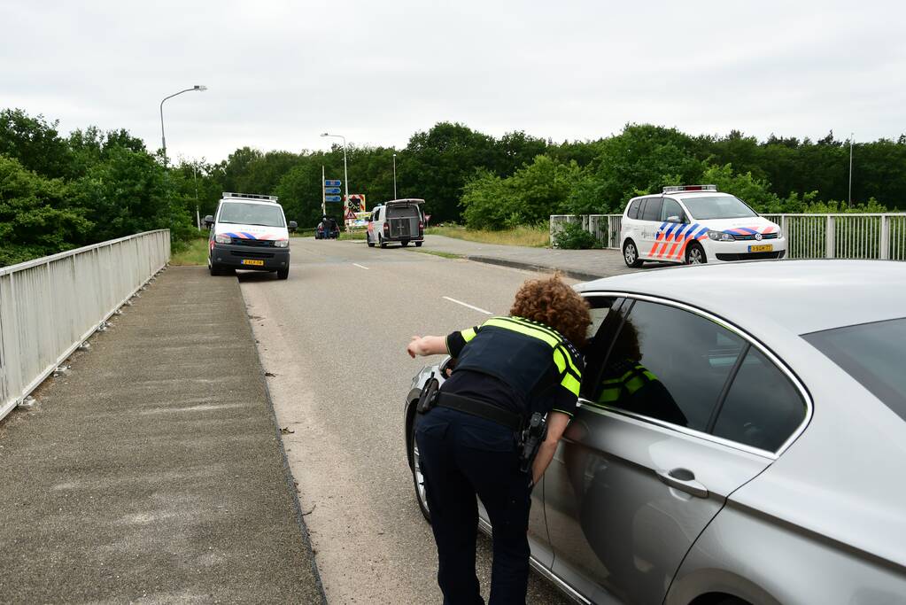 Vluchtende verdachte Eemnes reed politieagenten aan