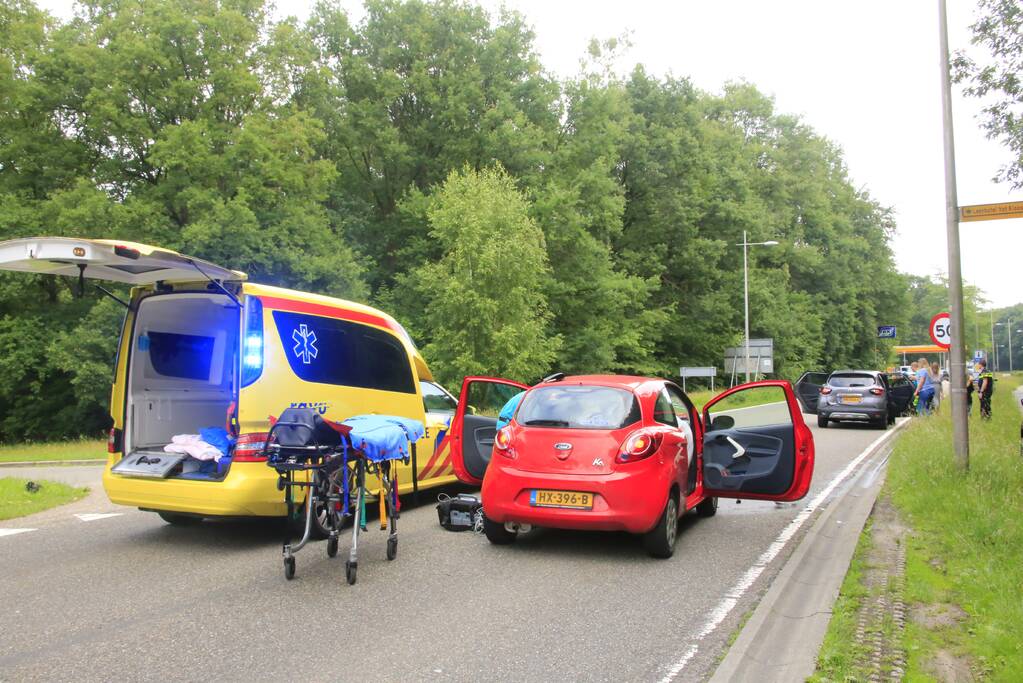 Gewonden bij flinke kop- staartaanrijding, Amersfoort (+ VIDEO)