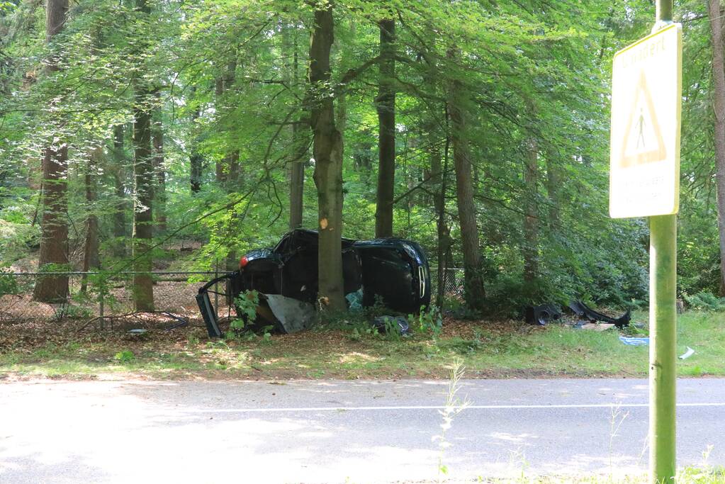Twee personen zwaargewond na vermoedelijk straatrace