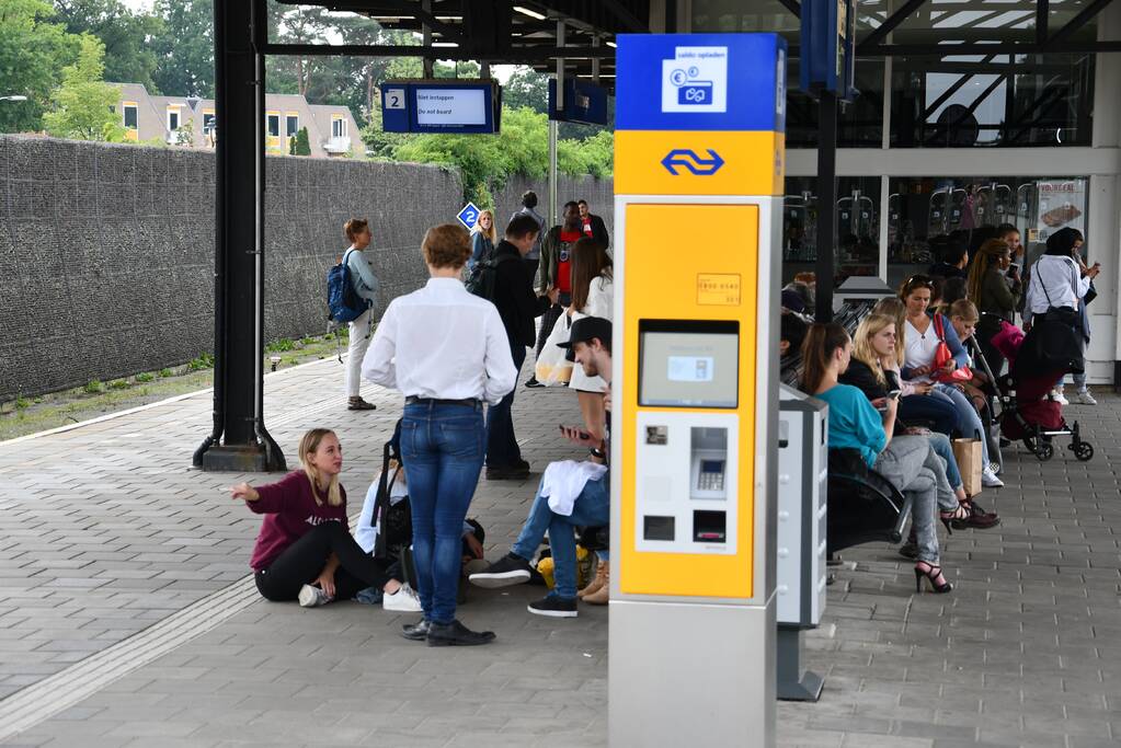 Aanhouding na bommelding op station