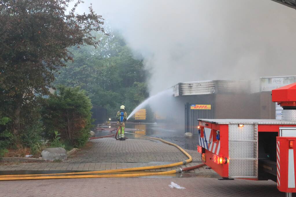 Grote brand in DHL-depot