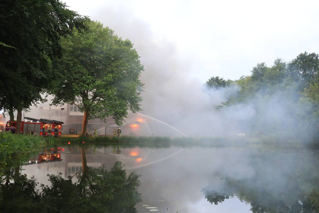 Grote brand in DHL-depot