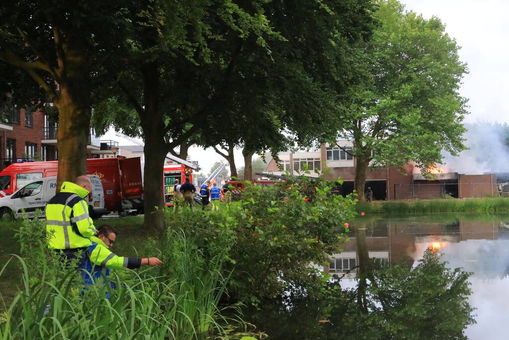 Grote brand in DHL-depot