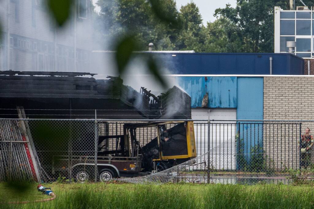 Grote brand in DHL-depot