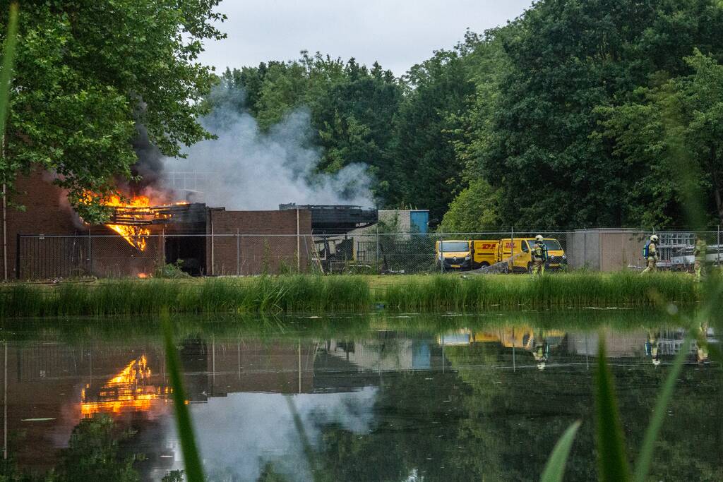 Grote brand in DHL-depot