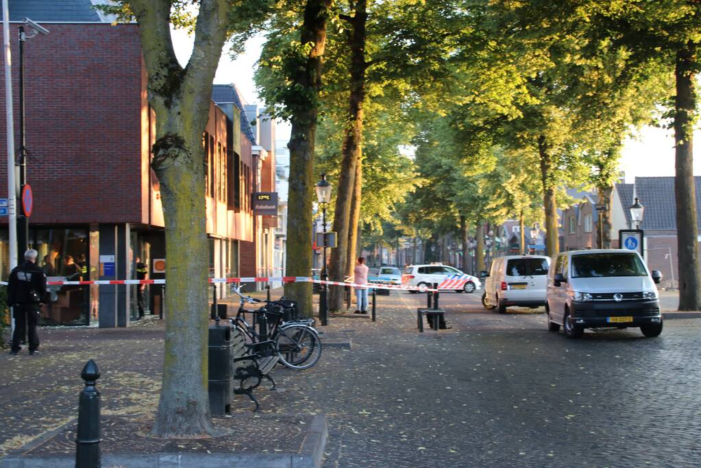 Harde knallen bij plofkraak Rabobank