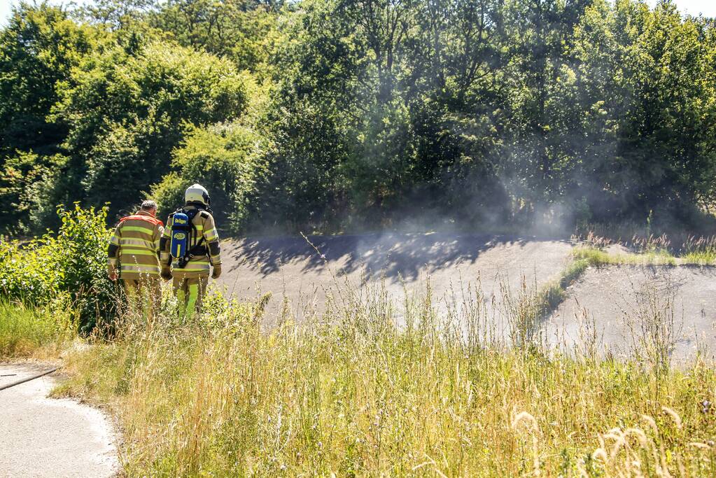 Mountainbiker treft brand aan