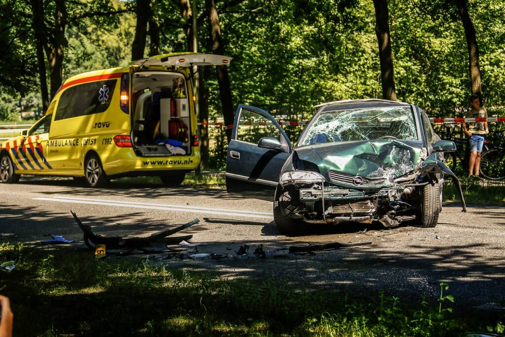 Meerdere gewonden na frontale aanrijding