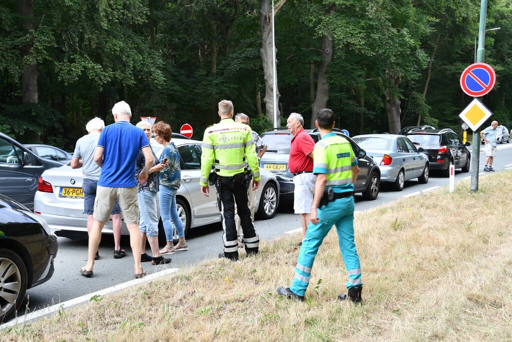 Vijf auto's beschadigd bij kettingbotsing