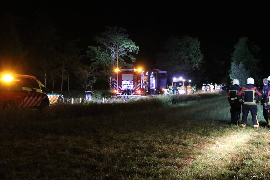 35-jarige automobilist overleden na botsing tegen boom