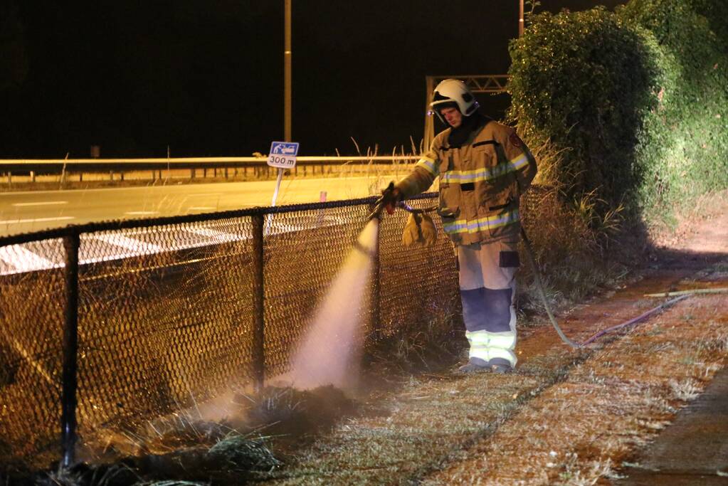 Bermbrand snel onder controle