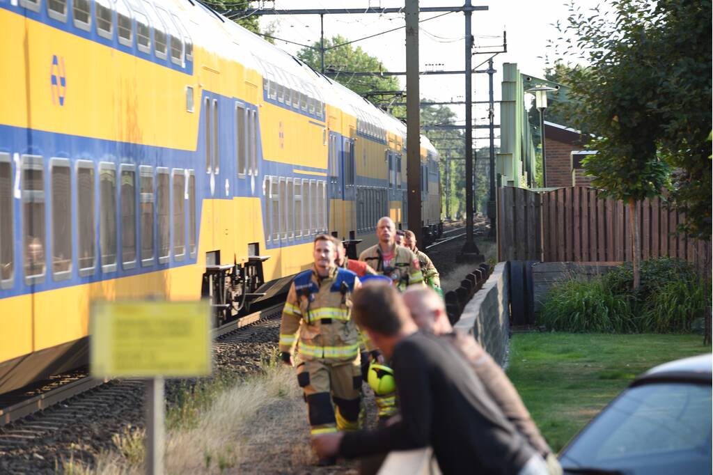 Treinverkeer vertraagd door brand in spoorbiels