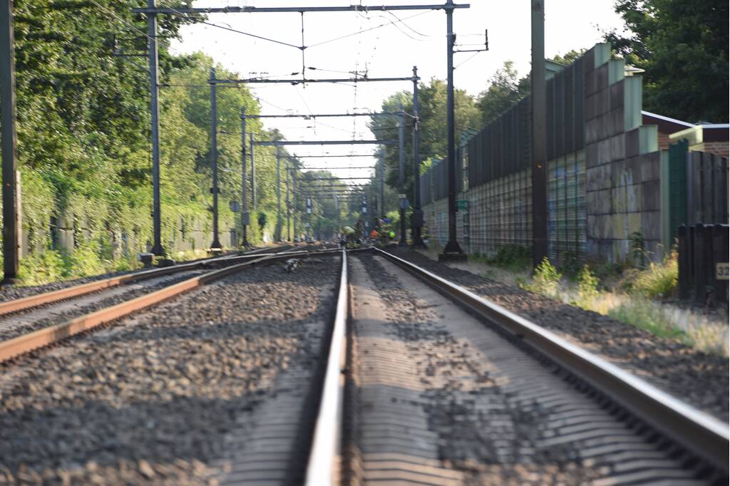 Treinverkeer vertraagd door brand in spoorbiels