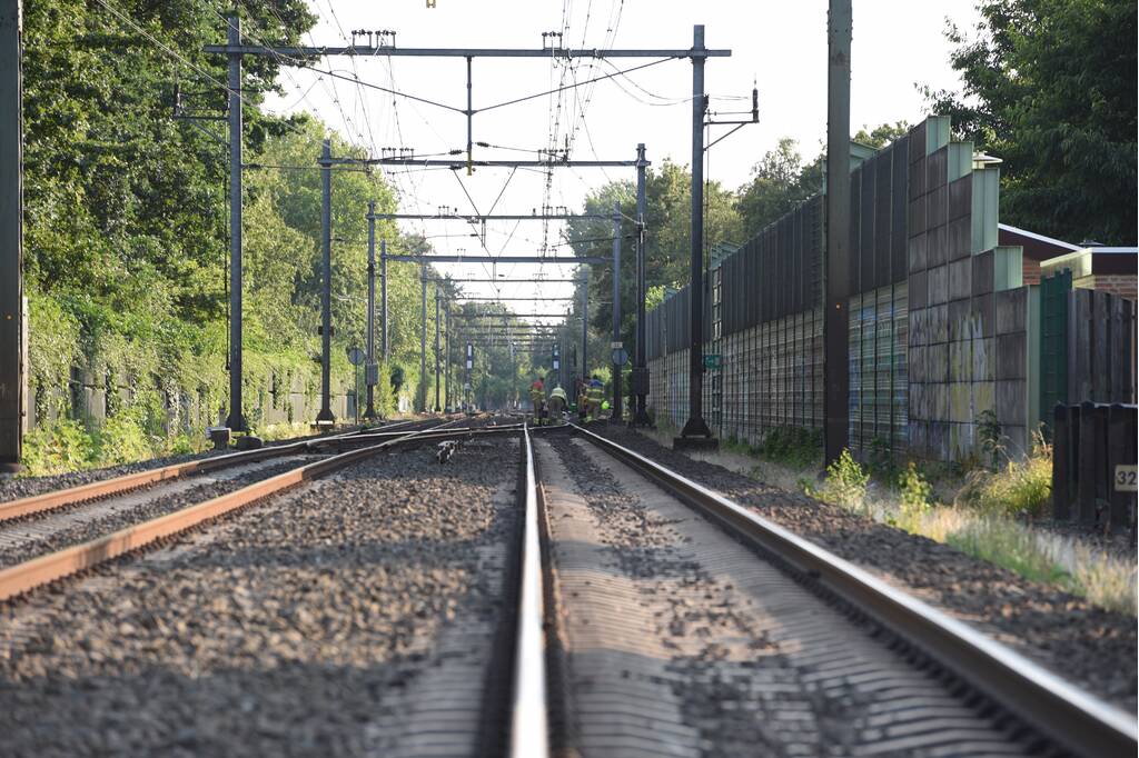 Treinverkeer vertraagd door brand in spoorbiels