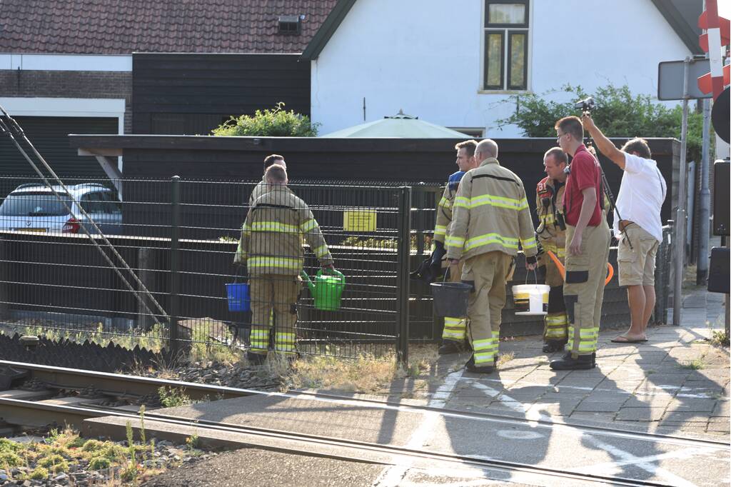 Treinverkeer vertraagd door brand in spoorbiels