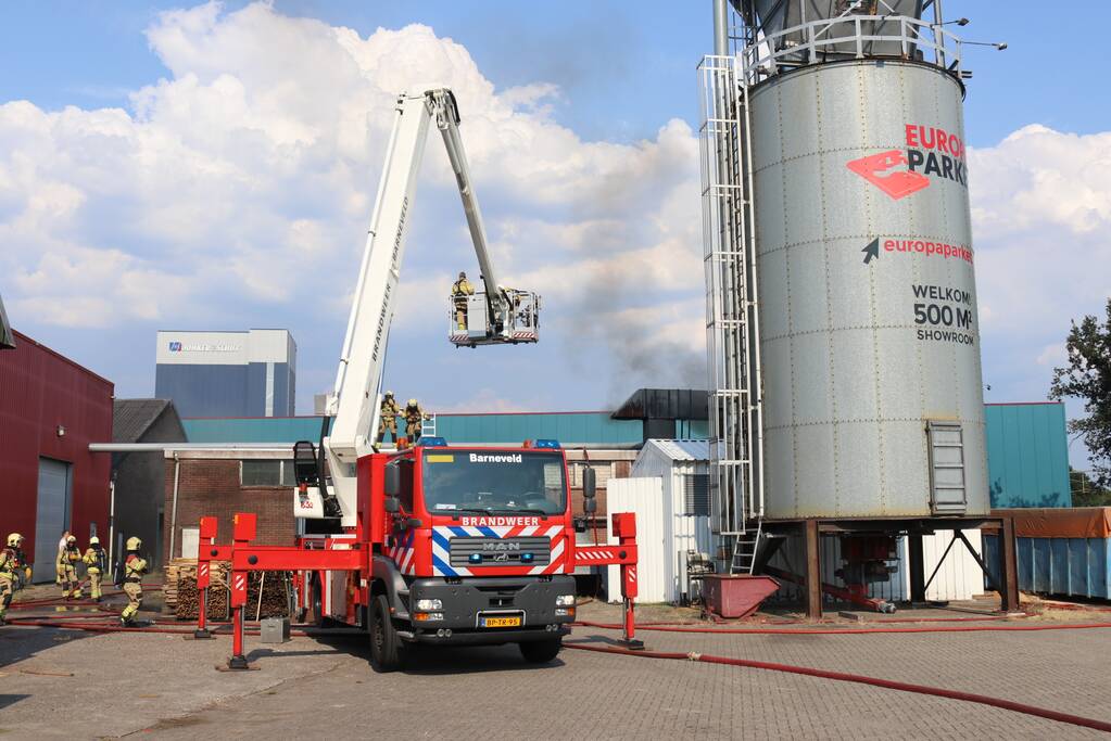Veel inzet bij zeer grote brand