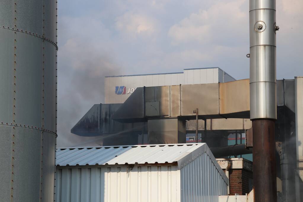 Veel inzet bij zeer grote brand