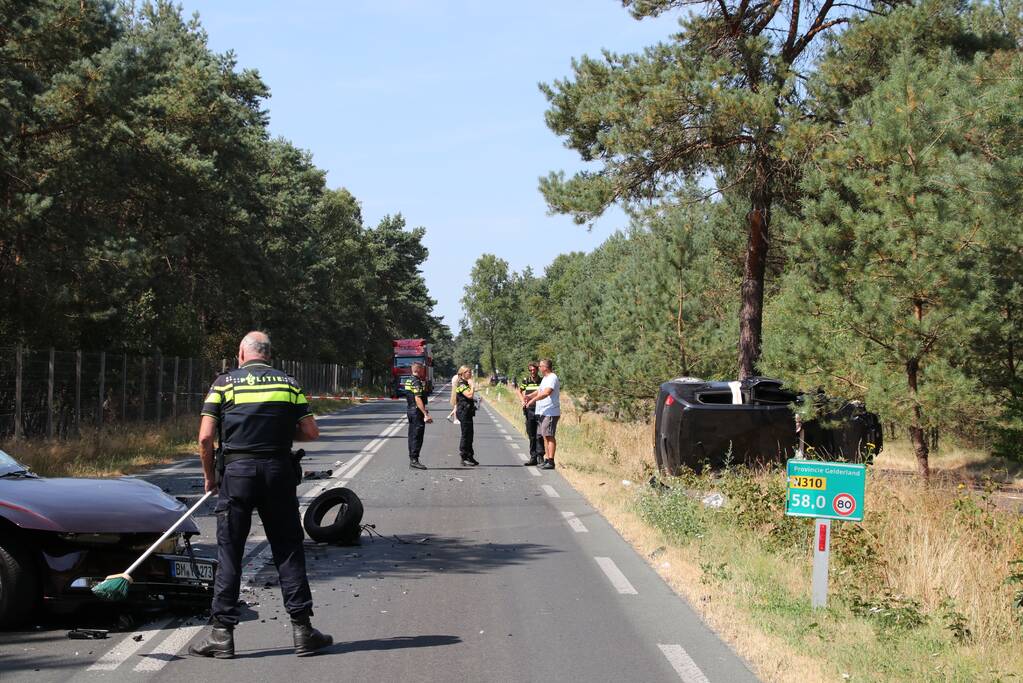 Zwaargewonden na frontale aanrijding