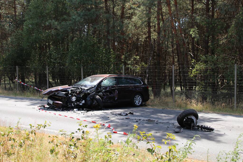 Zwaargewonden na frontale aanrijding