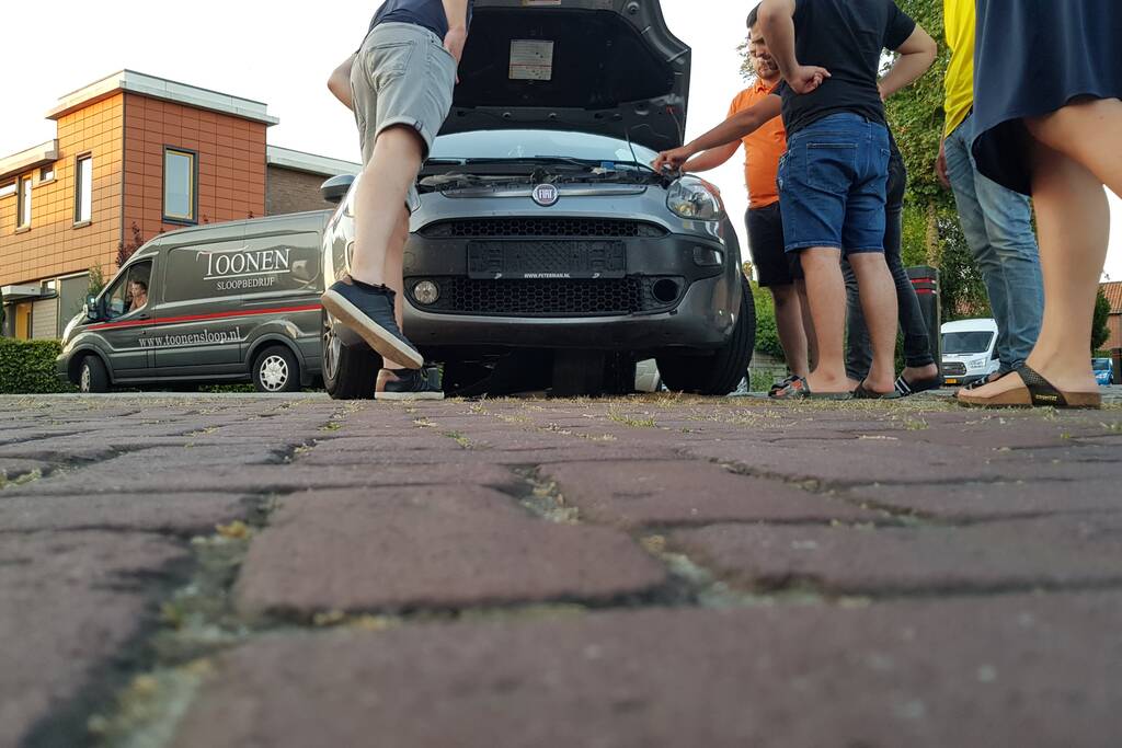 Binnenbocht nemen word auto fataal