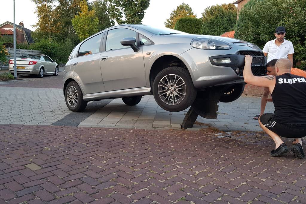 Binnenbocht nemen word auto fataal