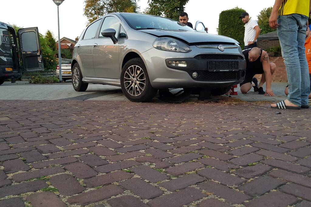 Binnenbocht nemen word auto fataal