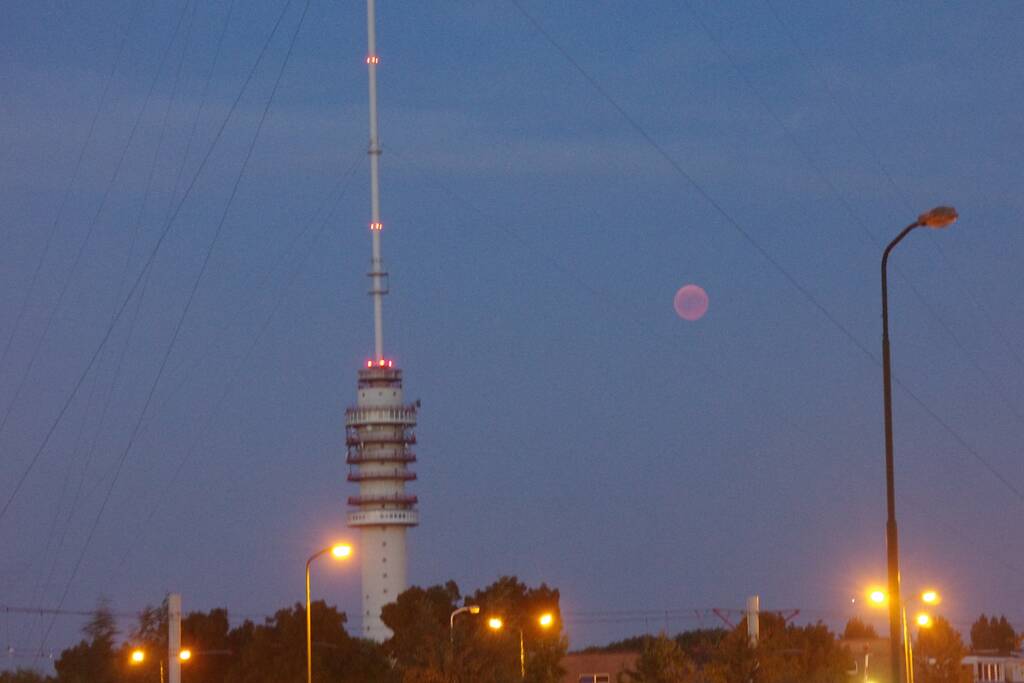 Maansverduistering, bloedmaan voor velen niet te zien