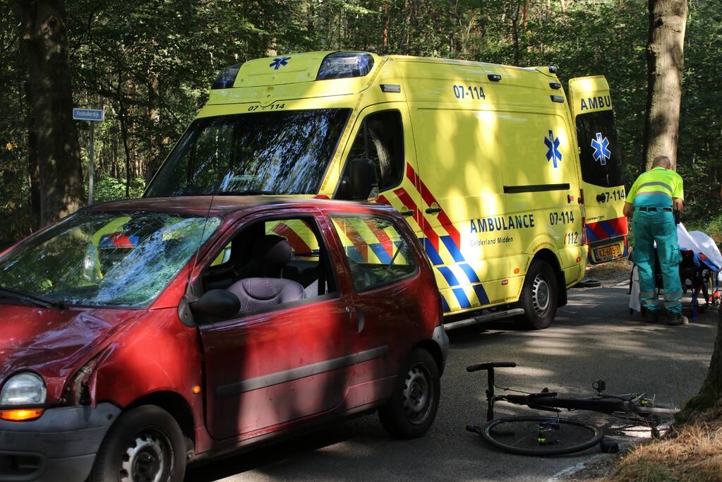 Wielrenner gewond na aanrijding