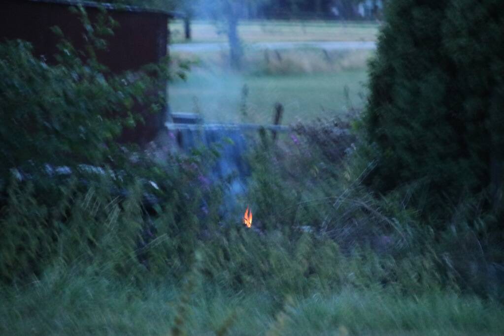 Buitenbrand blijkt barbecue bij gekraakte boerderij