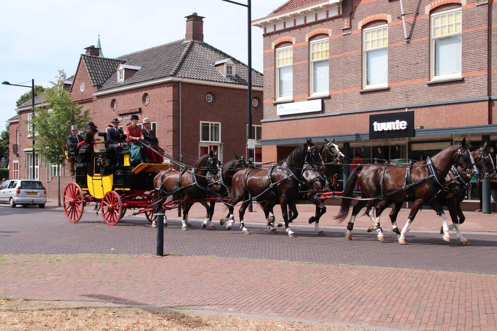 Kastelenrit in Vorden verreden onder uitstekende weersomstandigheden