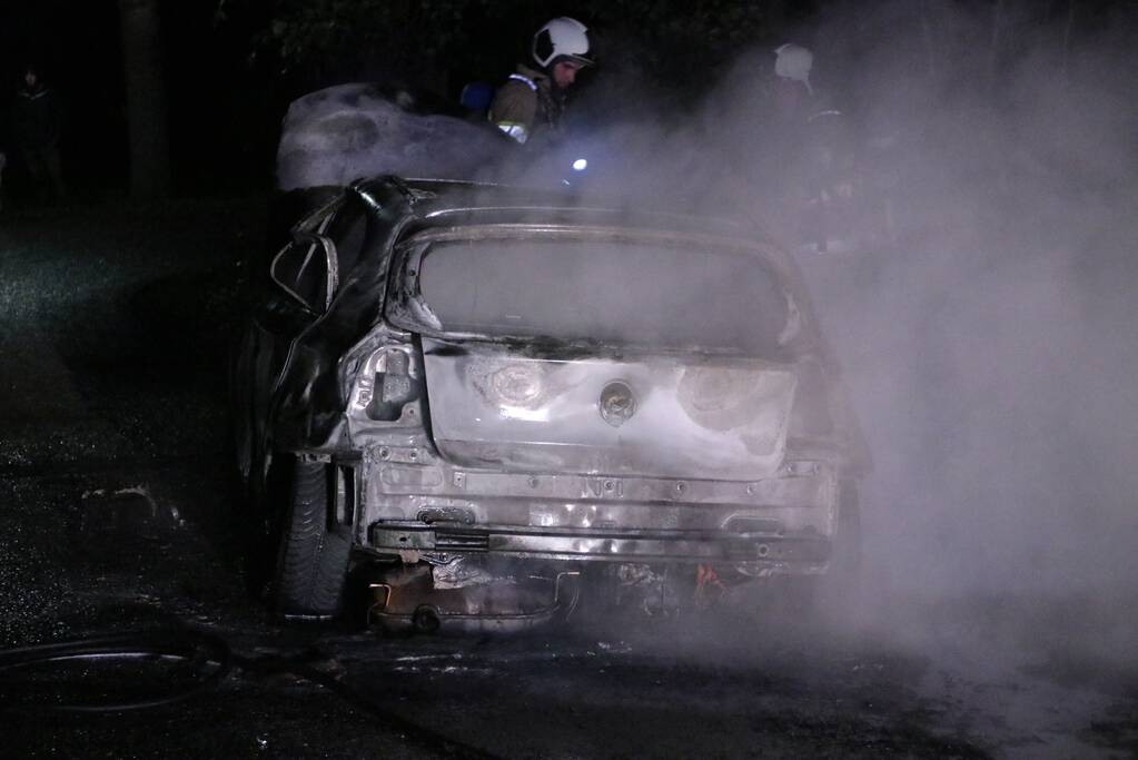 Gestolen BMW volledig uitgebrand