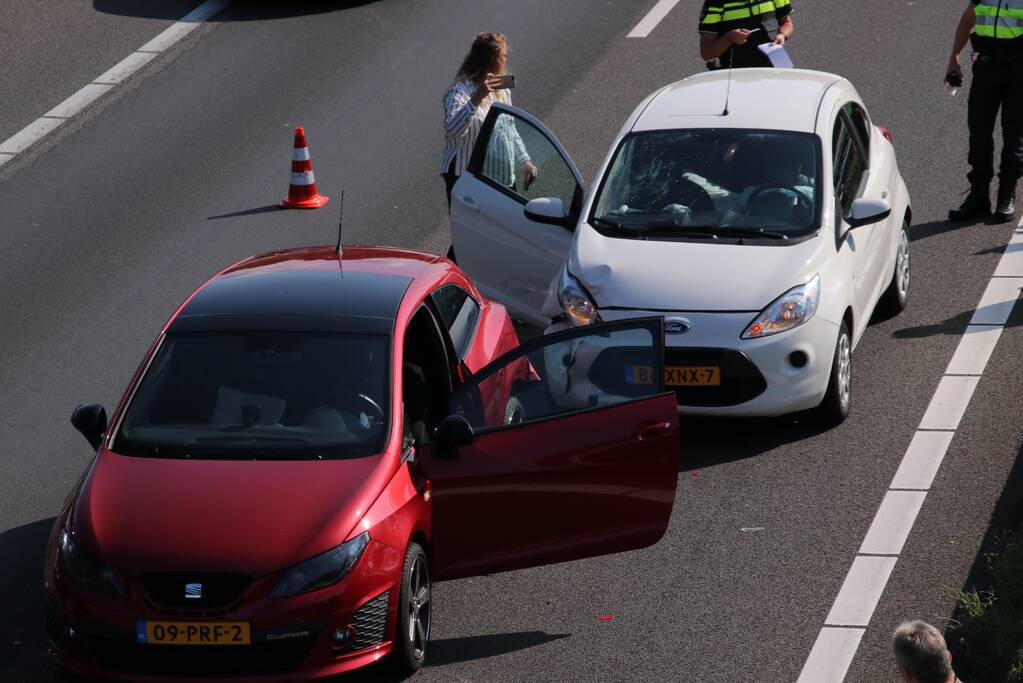 Chaos op A1 door meerdere aanrijdingen
