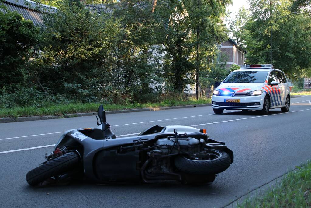 Brommerrijder gewond bij eenzijdig ongeval