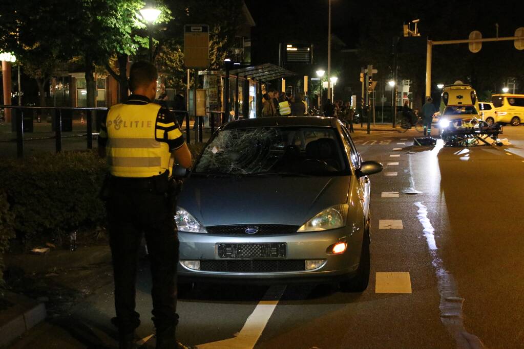 Fietser aangereden op oversteekplaats