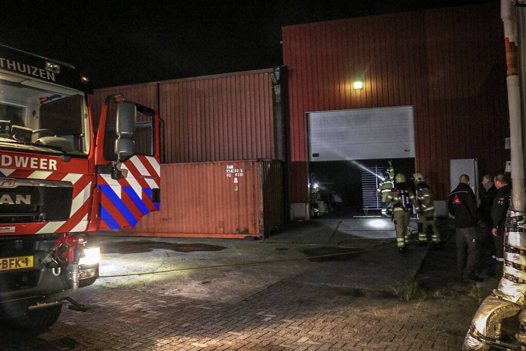 Brand in magazijn van Flamingo Parket
