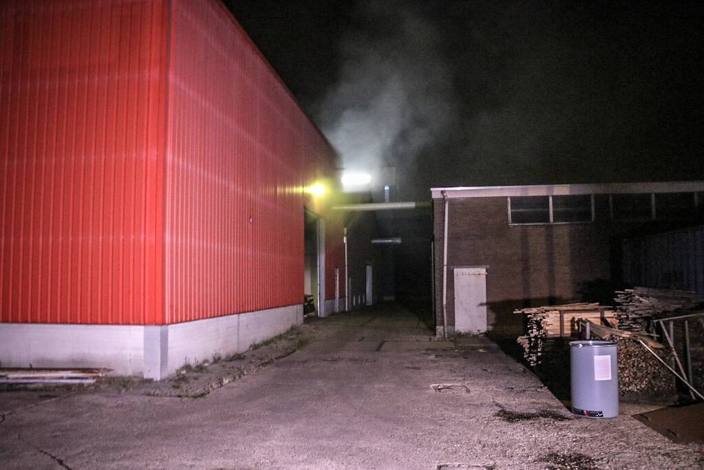 Brand in magazijn van Flamingo Parket