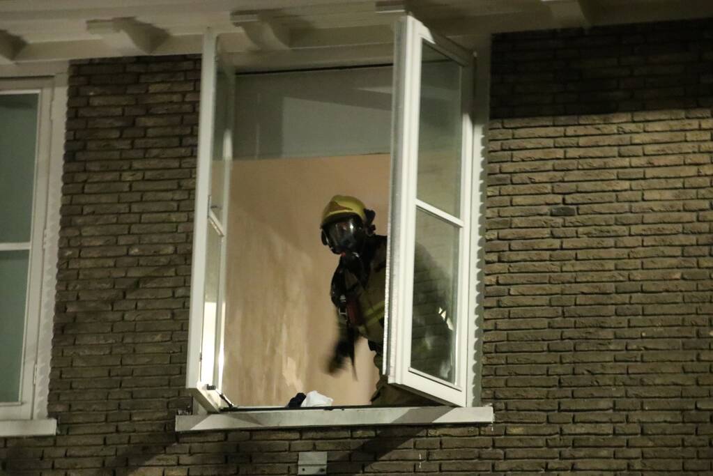 Flinke rookontwikkeling in bovenwoning